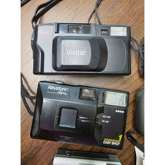 Lot Of 4 Vintage Film & Digital Cameras W/ Accessories - Picture 7 of 14